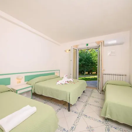Av Club Terme Colella 3*