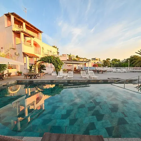 Av Club Terme Colella Forio (Isola d'Ischia)