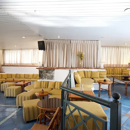 Av Club Terme Colella Hotel 3*