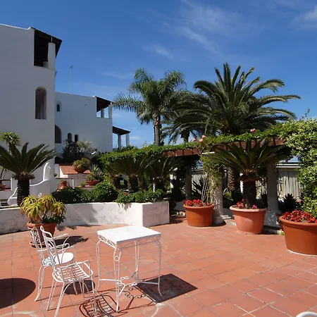 Av Club Terme Colella Hotel 3*